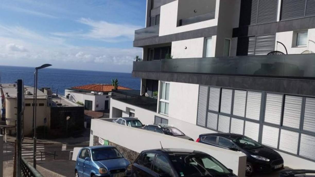 La noticia de Cristiano Ronaldo ya recorre en todo el mundo por el robo que ha sufrido en su edificio familiar ubicado en Funchal, capital de Madeira.