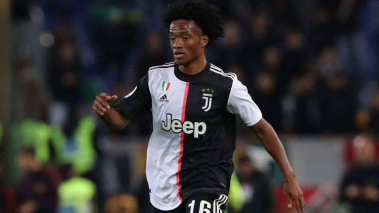 Juan Guillermo Cuadrado puede irse al Shanghai Shenhua. Según Tuttosport, el equipo chino quiere a El Shaarawy, pero no llega a los 26 millones que pide la Roma y el colombiano de la Juve sería la alternativa.