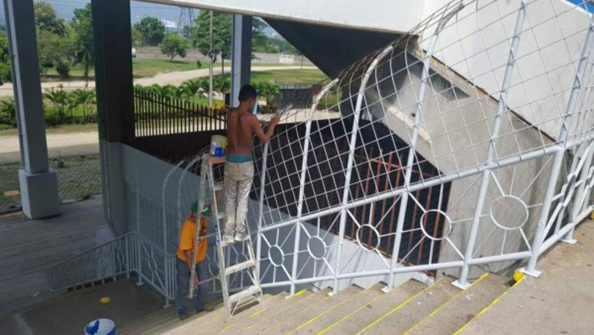 Muchos sectores del estadio Olímpipco han sido pintados y remodelados.