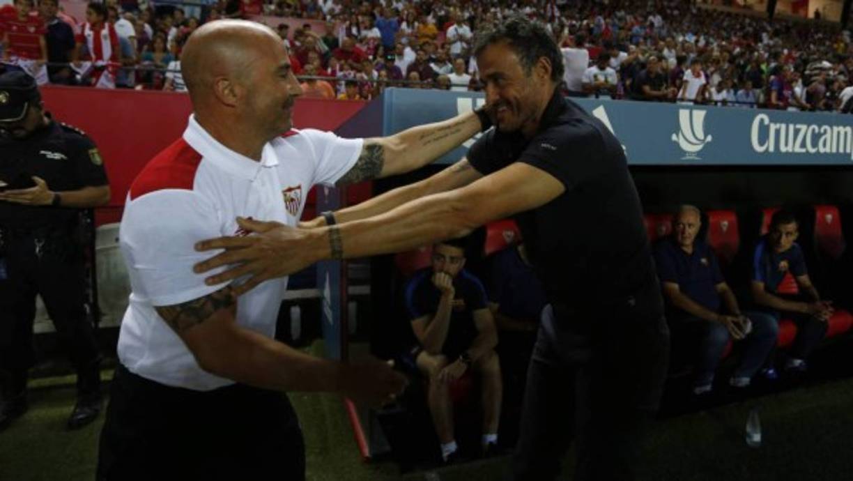 Jorge Sampaoli contaría de entrada con el beneplácito de pesos pesados en la plantilla como Messi, Neymar y Mascherano, que en más de una ocasión se han pronunciado favorablemente al estilo y los métodos del preparador argentino.