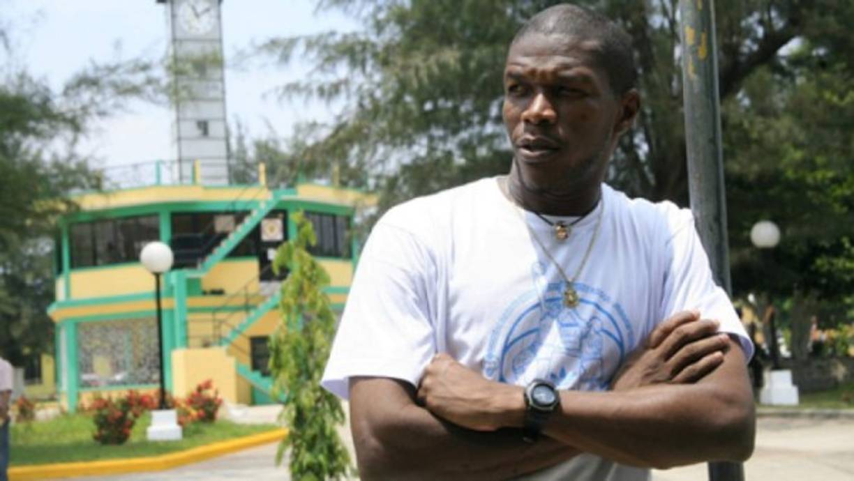 Luis 'Bombero' Ramírez (38 años) está jugando en el Independiente de Siguatepeque de la Liga de Ascenso de Honduras.