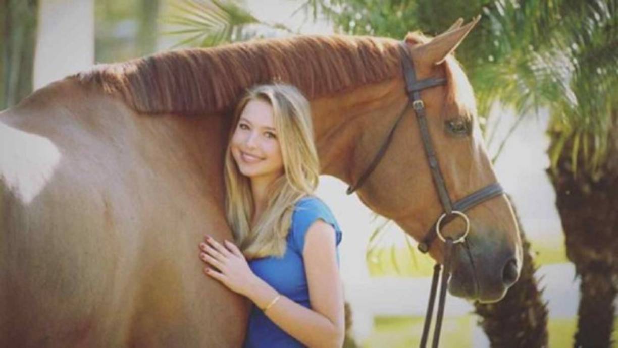 La fortuna que Jobs dejó a su esposa e hijos tras su muerte en 2011 ronda los 20,000 millones de dólares.