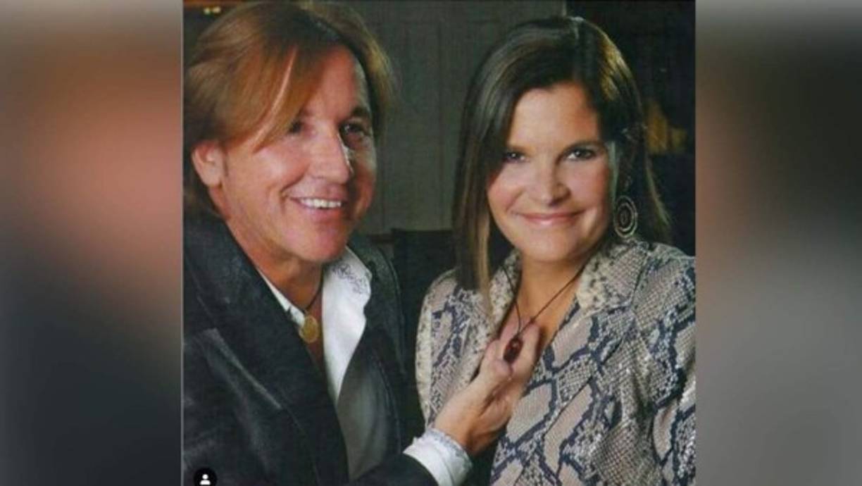 Ricardo Montaner y su esposa, Marlene Rodríguez, conforman uno de los matrimonios más longevos del mundo del entretenimiento. <br/><br/>La pareja celebró, junto a sus hijos, 30 años de casados en Santorini, Grecia. La historia de amor de esta pareja
