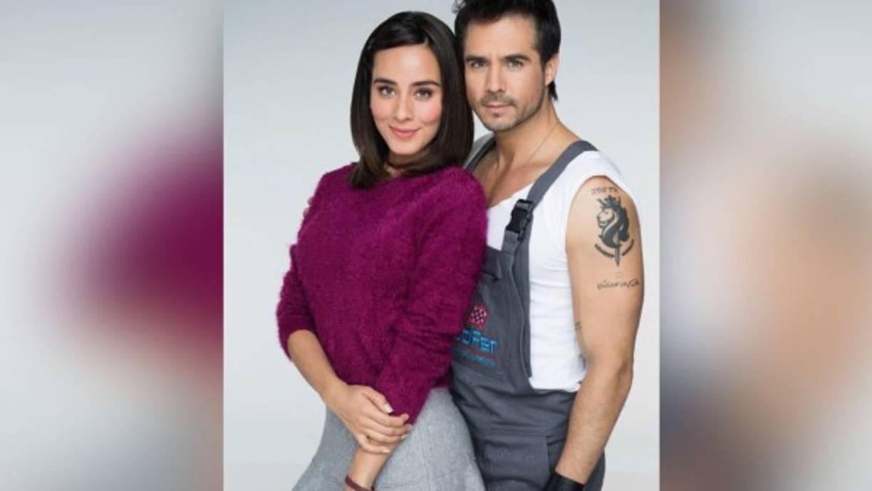 La actriz y protagonista de telenovelas en Televisa, Esmeralda Pimentel, causó polémica al revelar sus preferencias sexuales luego de terminar su relación con el actor Osvaldo Benavides.
