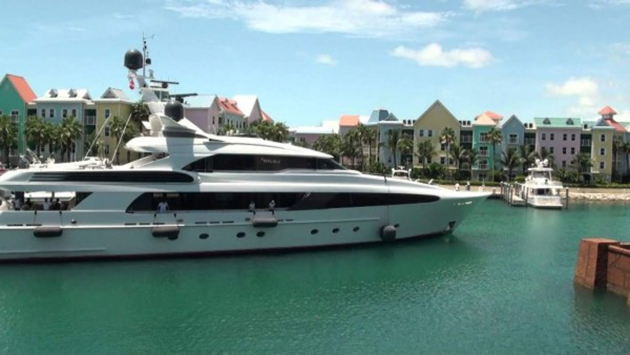 Michael Jordan posee un megayate de 47 metros de eslora valorado en 80 millones con todo tipo de comodidades.