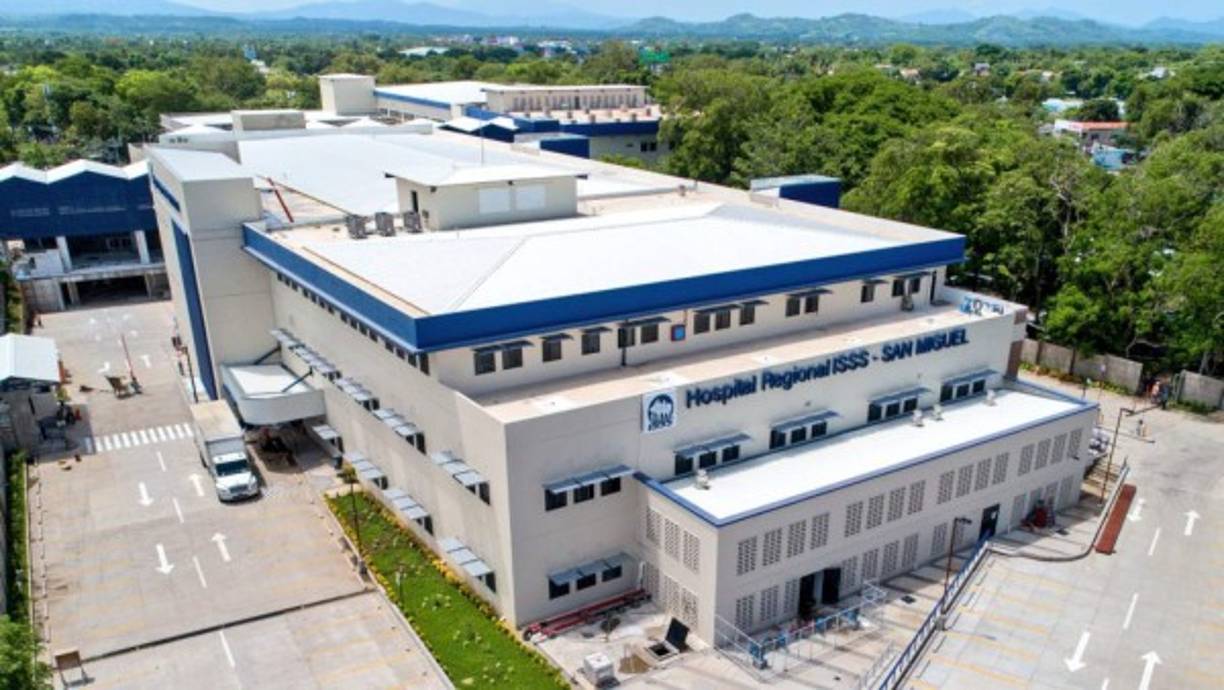 'El Hospital Regional de San Miguel se convierte en una infraestructura clave para enfrentar la #AlertaCOVID19SV en todos los lugares de El Salvador', agregó la presidencia.