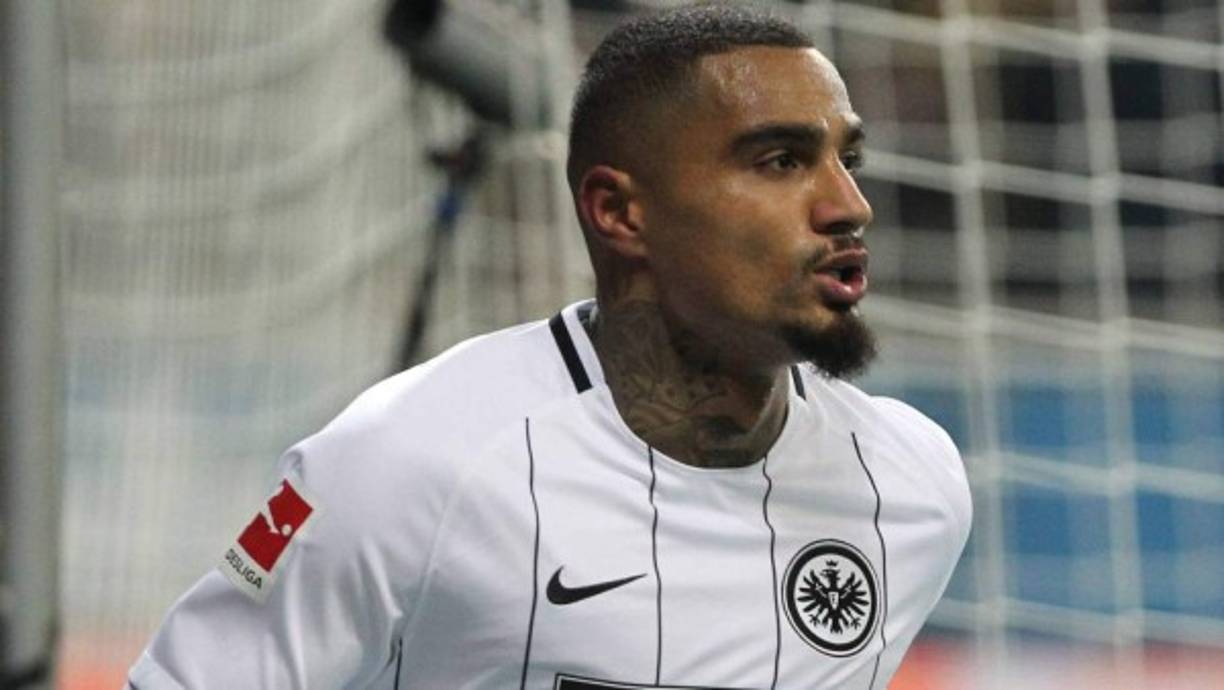 El Sassuolo está cerca de confirmar la llegada de un viejo conocido de la Serie A, Kevin-Prince Boateng. El jugador ghanés llega del Eintracht de Frankfurt y firma hasta 2021. Conoce la Liga italiana ya que entre 2010 y 2013 jugó en el Milan.