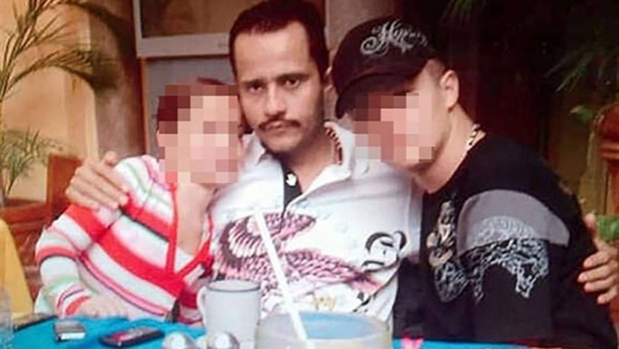 El Mencho viene de una familia adoptiva de peligrosos narcos que han sido apresados o asesinados dándole paso al reinado sanguinario de Nemesio Oseguera alias 'Mencho'.