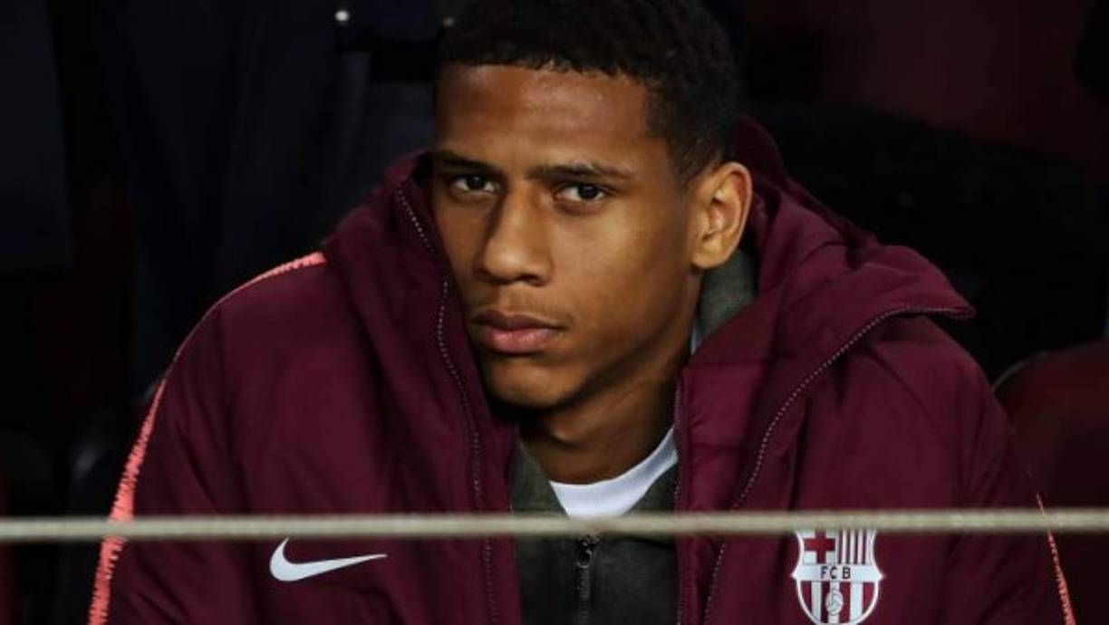 El Barcelona anunció la cesión por las dos próximas temporadas del defensa francés Jean-Claire Todibo al Benfica. 'El conjunto portugués se hará cargo de la ficha del jugador, pagará al FC Barcelona 2 millones de euros (2,3 millones de dólares) y tiene una opción de compra de 20 millones de euros (23,5 millones de dólares)', afirmó el club azulgrana en un comunicado.