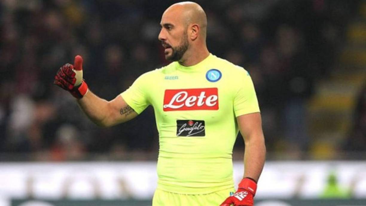 Según Tuttosport, Pepe Reina estaría cerca de llegar a un acuerdo con el Napoli para ampliar su contrato actual, que acaba en 2018. El portero y el club llevan meses tratando de cerrar la renovación.