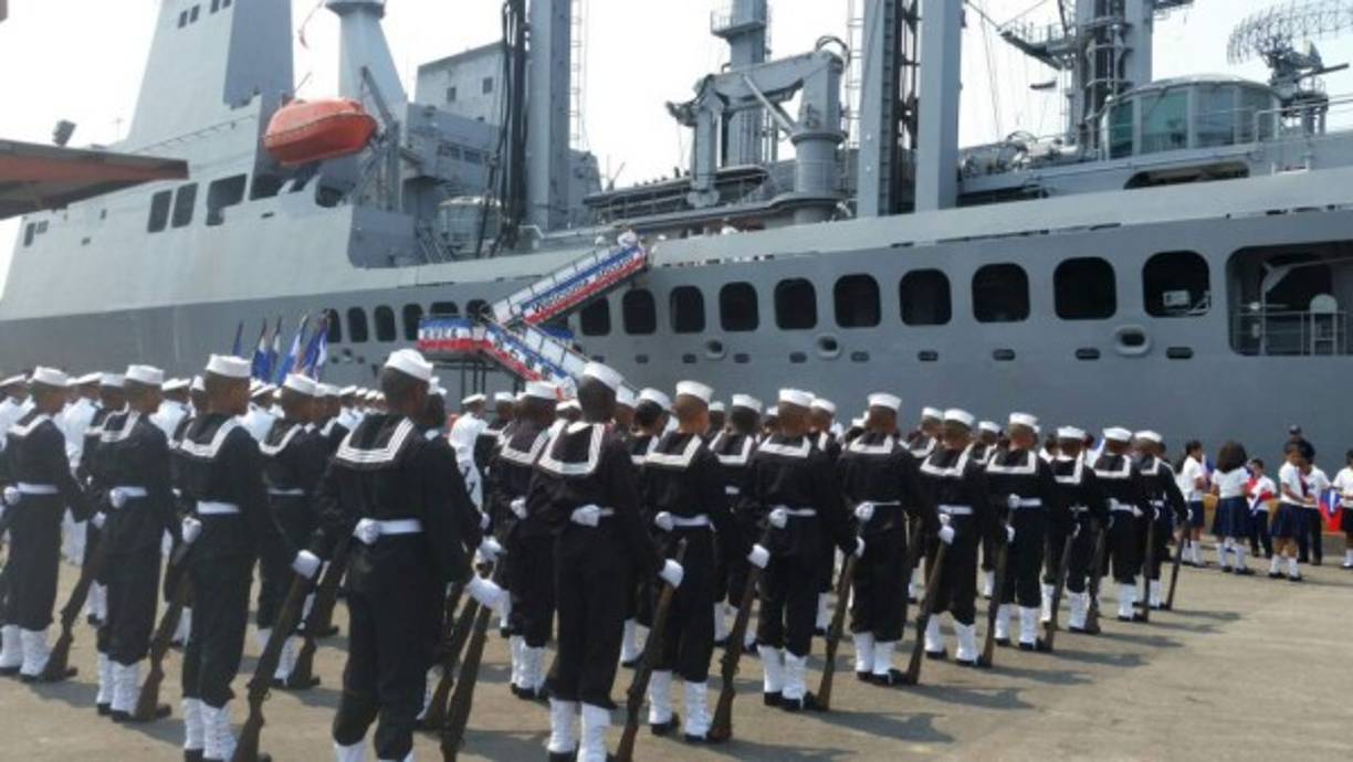 El buque Pan-Shi de la Fuerza Naval de Taiwán cuenta con un museo histórico que muestra bisutería y tecnología de vanguardia de este país amigo.