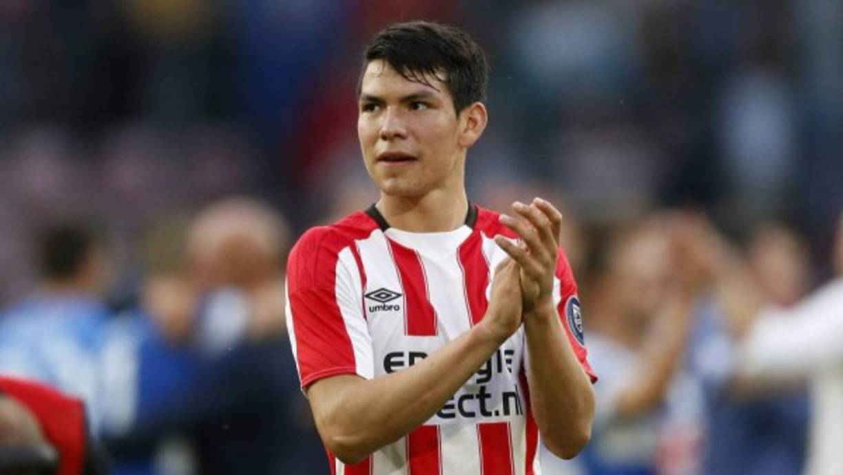 Los rumores sobre el futuro de Hirving Lozano continúan en este mercado invernal. El jugador del PSV está en el radar de grandes de Europa como el Milan, pero de acuerdo al portal Calciomercato, el Chelsea estaría dispuesto a pagar 36 millones de libras (unos 39 millones de euros) por el futbolista mexicano. Otro club interesado es el Napoli.