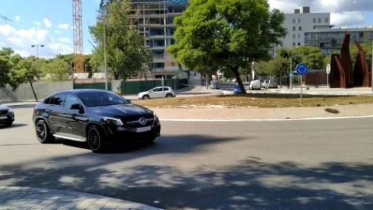 La llegada de Lionel Mesi fue cubierta por muchos medios de comunicación ya que es la prmera vez que llega a las instalaciones del Barcelona luego de que había decidido no seguir en el club catalán.