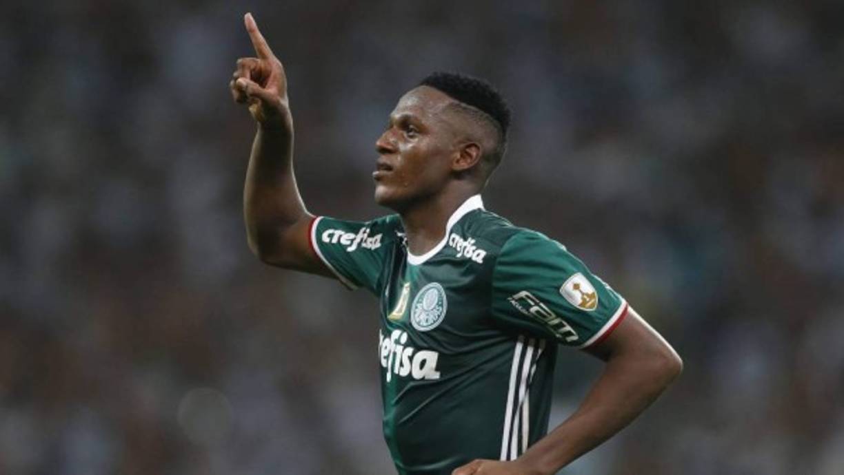 Tras el fichaje de Coutinho, el colombiano Yerry Mina será el siguiente refuerzo del FC Barcelona, según ha informado la radio catalana RAC1. El central ya está fichado después de que el Barça alcanzara un acuerdo de traspaso con el Palmeiras por 12 millones de euros. Si Coutinho está previsto que sea presentado este lunes, el jugador colombiano hará su puesta en escena oficial el miércoles.