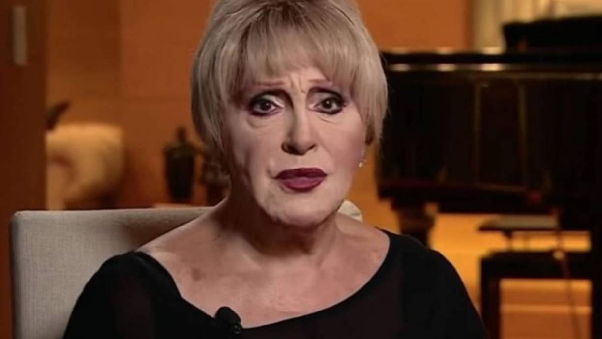 A lo largo de los años ha sido evidente que Anel no superó su relación con José José y el día del homenaje del príncipe de la canción en México quedó más que evidenciado con su discurso. <br/><br/>“Espérame en el cielo corazón. Que mi corazón te has llevado.Ya no tengo lágrimas. Se han secado por tu partida. Siempre serás mi más grande amor. Más allá de la eternidad. Hoy te veré y me despediré. Ya no habrá ningún impedimento para amarnos más. Sabes bien mío que éramos el uno para el otro...”, escribió Anel en redes sociales.