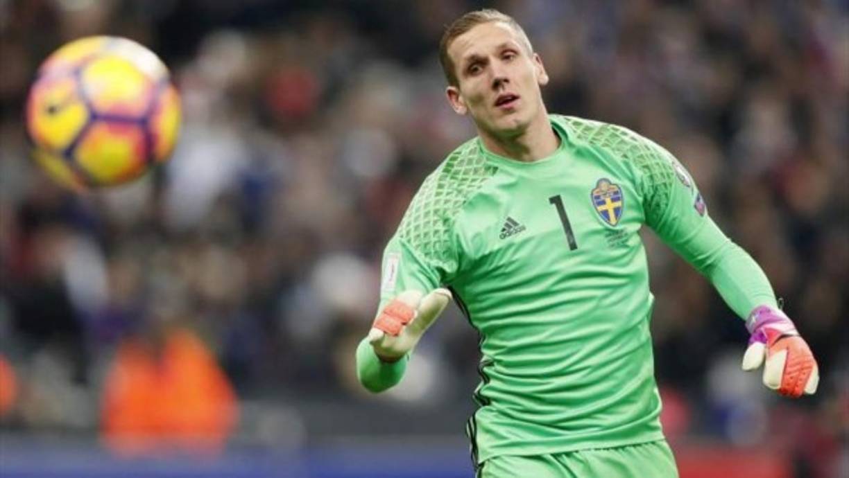 El Liverpool busca portero tras la catástrofe de Loris Karius en la final de la Champions League y se ha fijado en Robin Olsen, guardameta titular del Copenhague y titular con la selección sueca, su paso por el Mundial puede ser fundamental para su fichaje, según The Guardian. Foto EFE