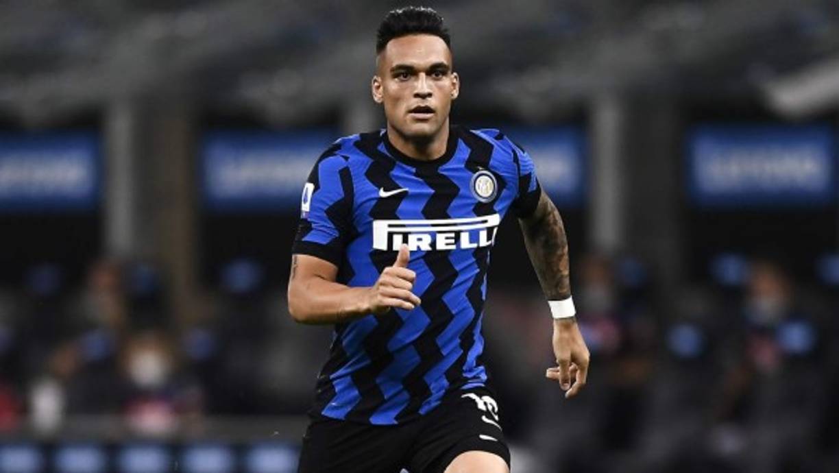 El diario Corriere dello Sport informa que los agente de Lautaro Martínez se encuentran en Milán para escuchar las peticiones que el Inter exigiría por el delantero argentino. Según la información, una vez las conozcan, los representantes viajarán a Barcelona para trasladárselas al Barcelona, club que quiere ficharlo en reemplazo de Luis Suárez.