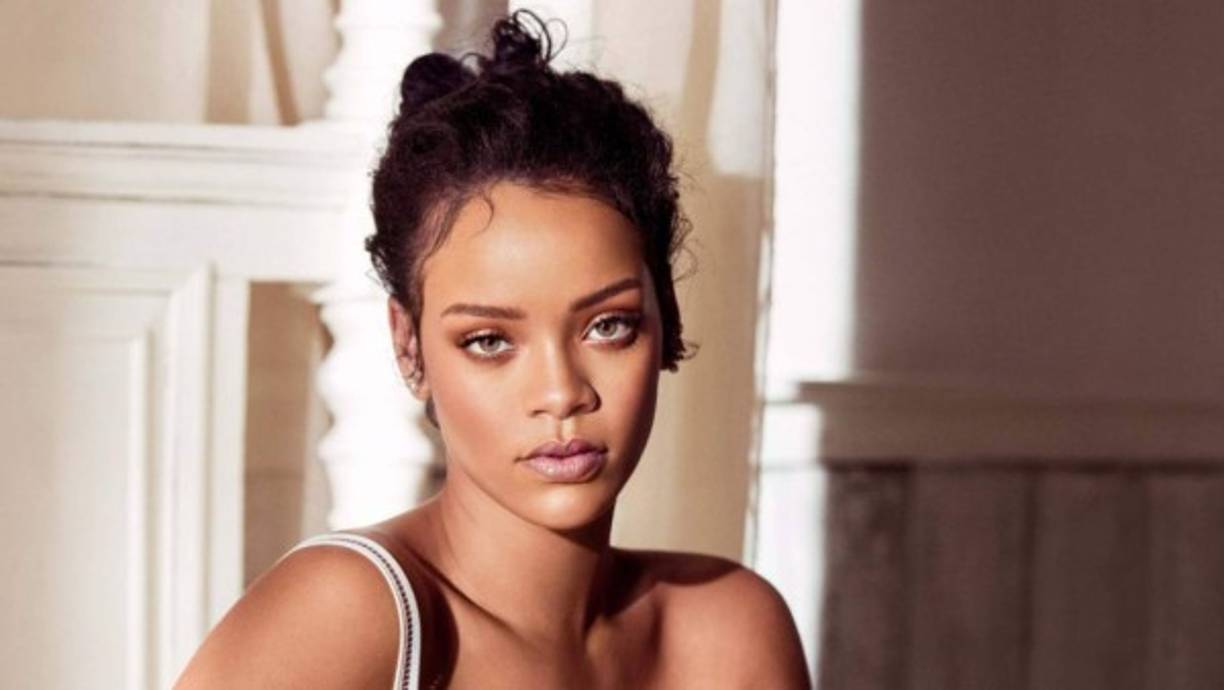 En 2019 creó Fenty, una marca de moda y accesorios 'prêt-à-porter' bajo el paraguas LVMH, propietario de firmas como Dior, Givenchy y Kenzo, pero a principios de este año anunció que suspendía sus actividades 'a la espera de una mejora de la situación' debido a la pandemia .<br/>