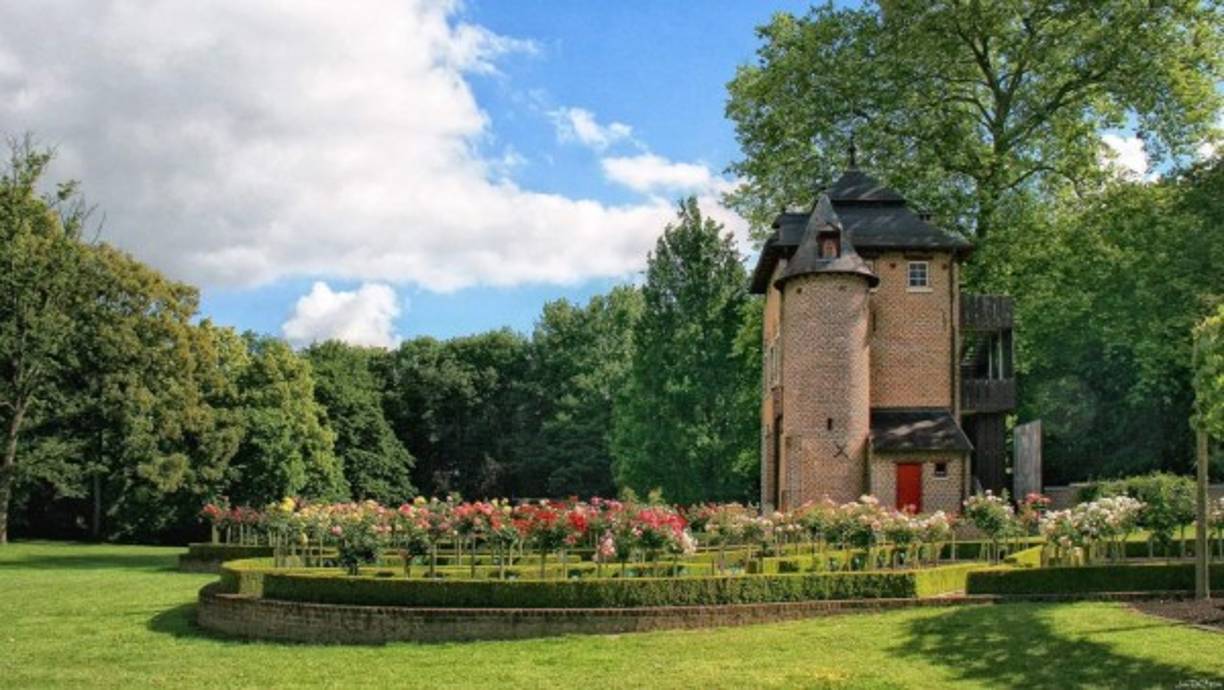 1. Bélgica.<br/><br/>Difícilmente encontraremos un país que reúna historia y belleza arquitectónica moderna como Bélgica.<br/><br/>Este país es un paraíso para los amantes de las ciudades medievales, como Brujas y Gante. <br/>