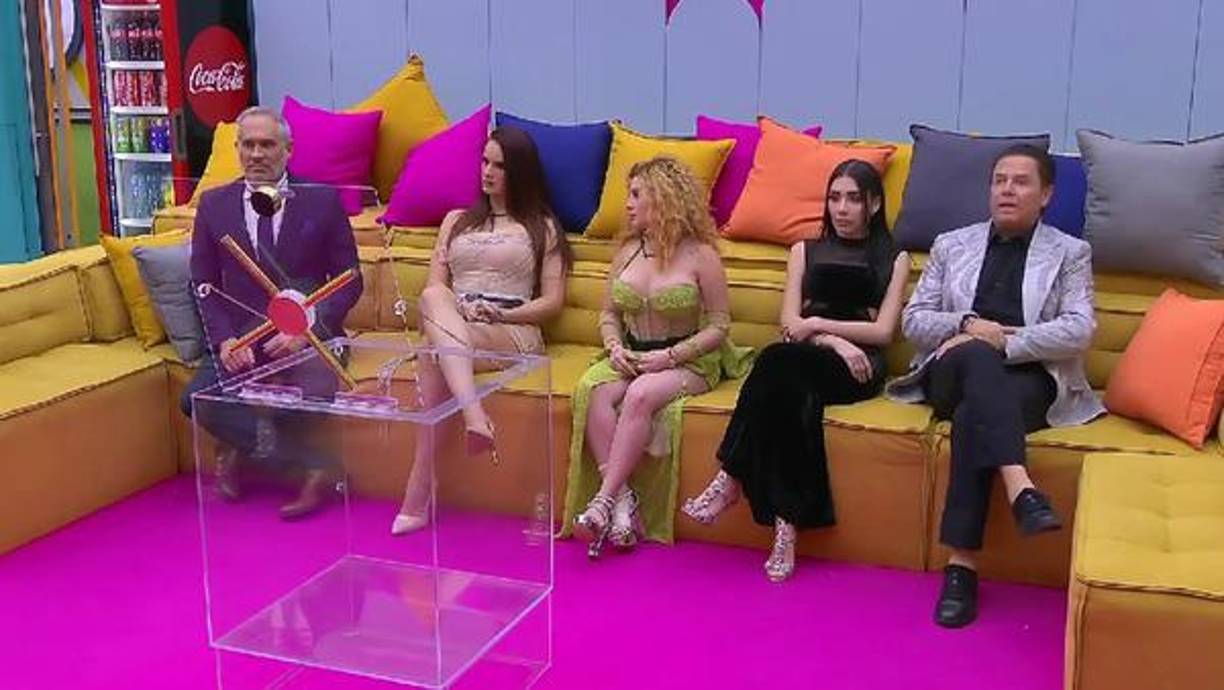 La nota afirma que es “debido a las condiciones climáticas y fuertes lluvias pronosticadas para la zona norte de Honduras”.