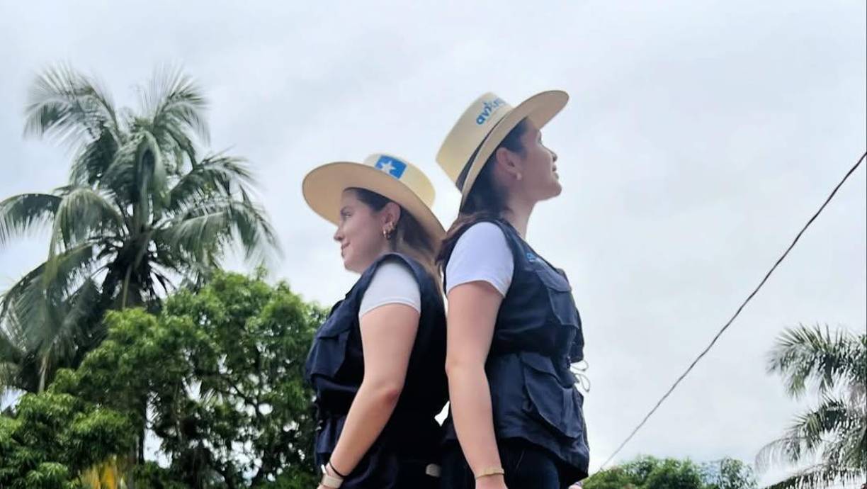 Recientemente, Daniela e Isabela sorprendieron a sus seguidores al anunciar un nuevo proyecto en sus redes sociales. Aunque no revelaron detalles específicos, generaron expectativa al afirmar: “¡Se viene algo bueno!”.