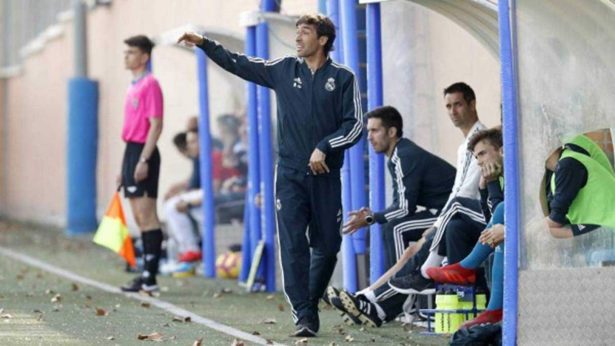 Esta norma tiene como finalidad combatir con la división que existía en el plantel. En una categoría donde los jugadores están a un paso de debutar en la profesional y todo el mundo estará atento a su desempeño.