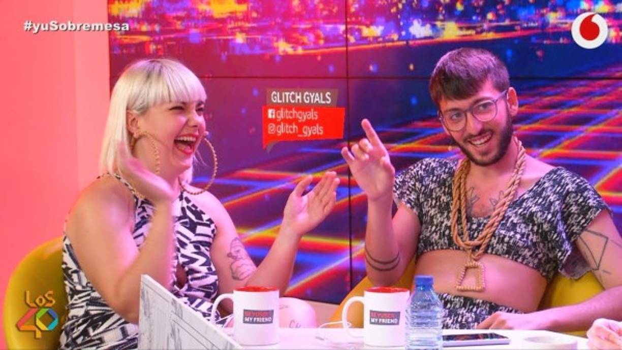 La fama ha llegado para Glith Gyals, quienes han recorrido medio España para asistir a conciertos, programas y entrevistas de tv, así como también han parodiados por youtubers.