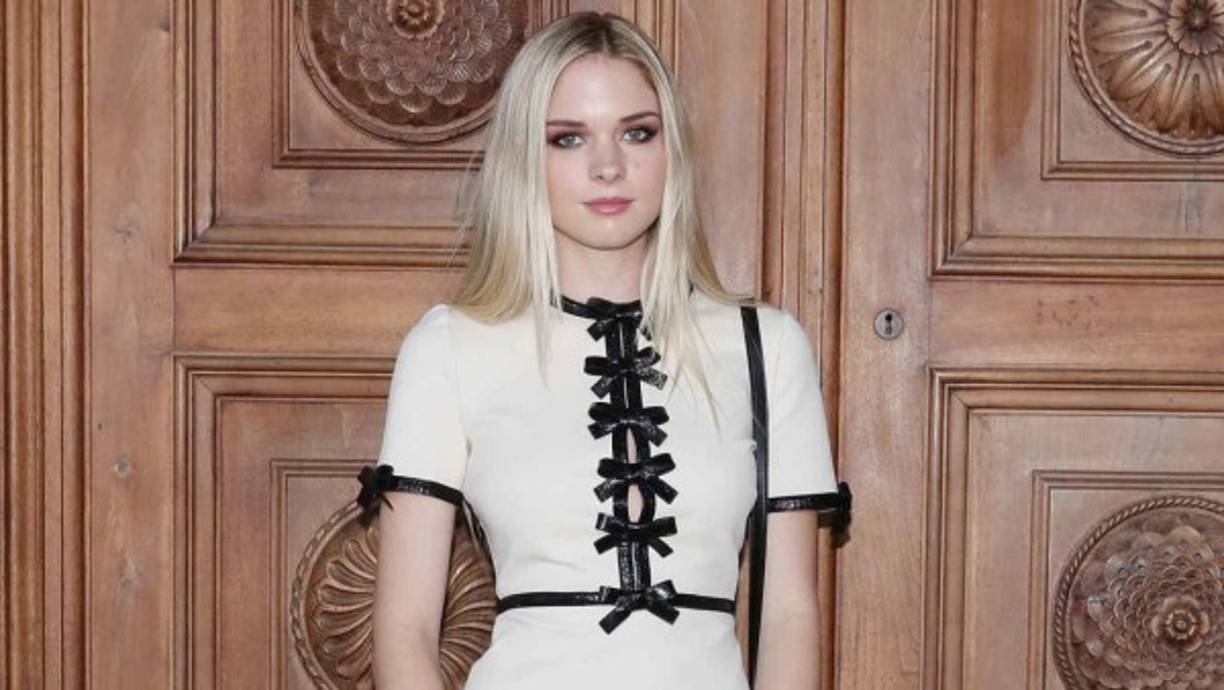 Desde que hiciera pública su cuenta de Instagram en el verano de 2016, la vida de la estudiante universitaria ha generado un gran interés del público. <br/><br/>No obstante, Stella se mantiene alejada de los escándalos y lleva una vida tranquila.