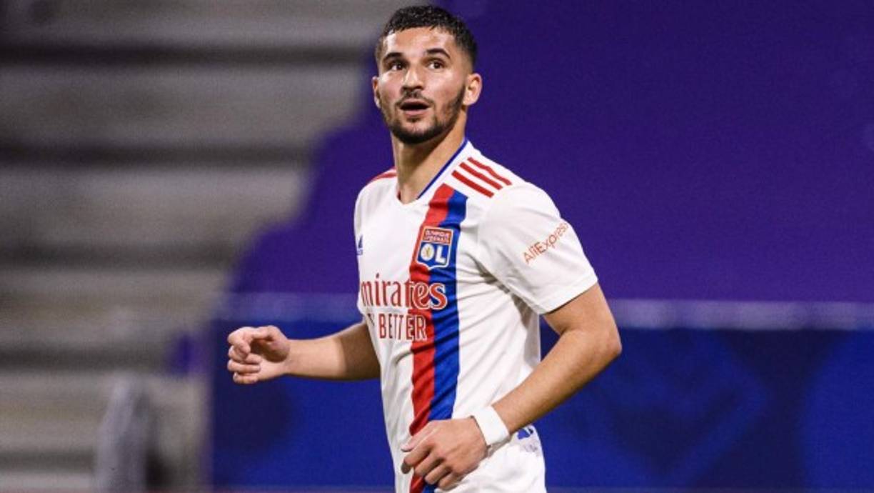 Según apunta Daily Mirror, el Tottenham no descartaría presentar una oferta por el centrocampista del Olympique Lyon, Houssem Aouar (23 años), quien desde tiempo atrás fue vinculado a Arsenal o Liverpool. Mientras tanto, el Daily Mail dice que los 'Spurs' están planteándose una oferta por Adama Traore, del Wolverhampton, si Harry Kane se une al Manchester City antes del final del mercado.