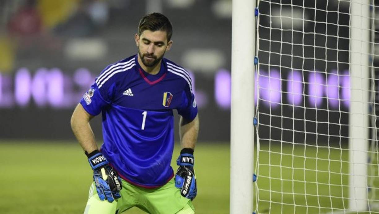 El portero venezolano Alain Baroja (26 años) llega al Cádiz para salir cedido a un club de Uruguay, el Atlética Sud América.