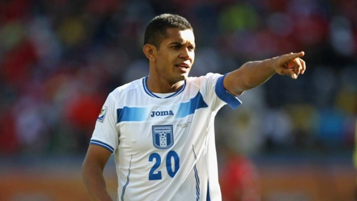 Amado 'El Lobo' Guevara - Histórico jugador hondureño, un ídolo en el Motagua y leyenda en la Selección de Honduras. Hoy en día es entrenador de la selección de Puerto Rico.