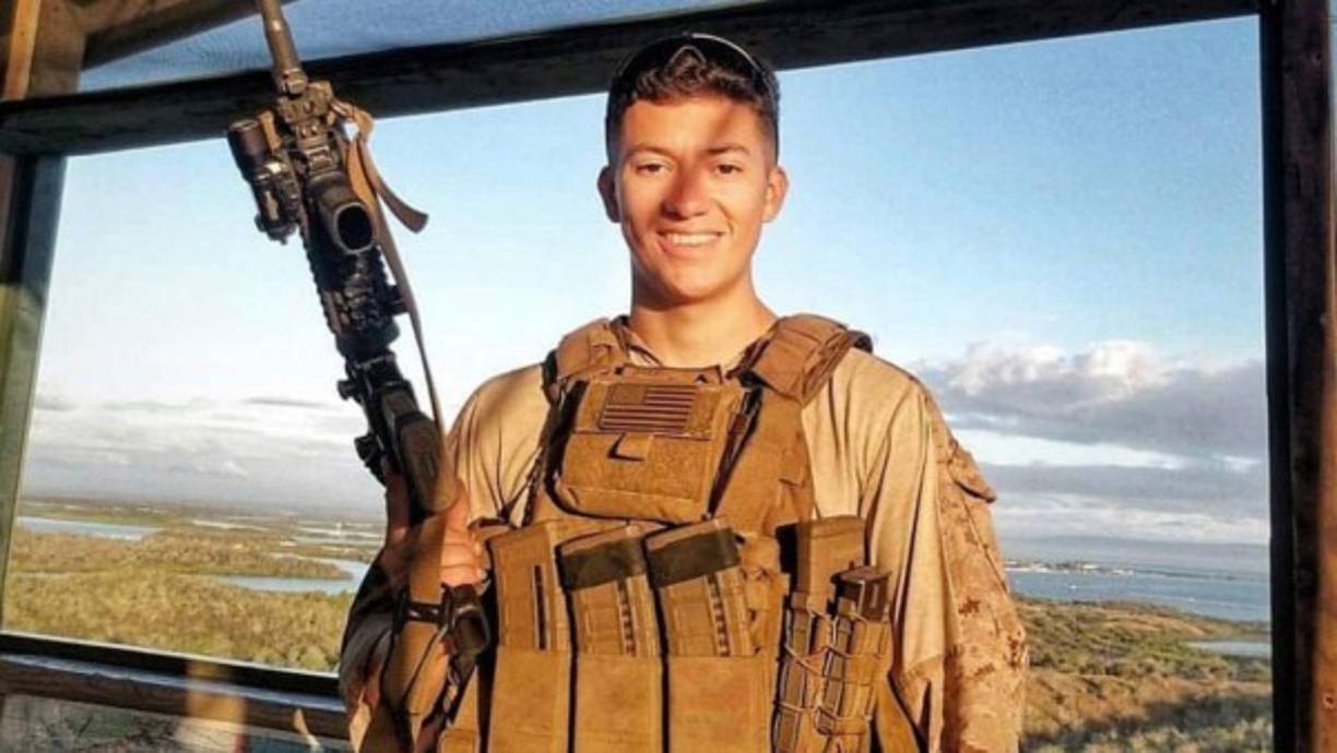 Hunter López, también se cuenta entre las víctimas. El californiano de 22 años de edad se unió al Cuerpo de Infantería de Marina en septiembre de 2017.