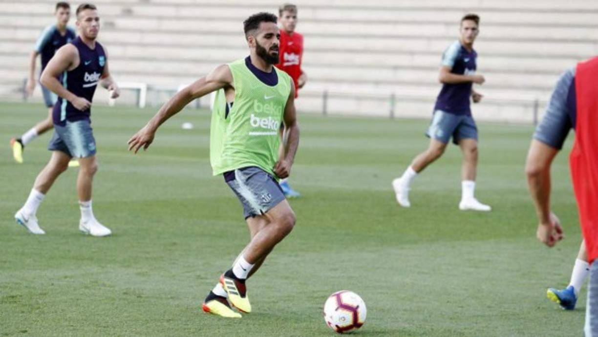 Douglas Pereira no volverá a jugar en el FC Barcelona. El club azulgrana ha anunciado su cesión al Sivasspor de Turquía para esta temporada, la última en la que tiene contrato como barcelonista, por lo que quedará libre el 30 de junio de 2019. El club culé quería deshacerse del jugador y lo ha logrado.