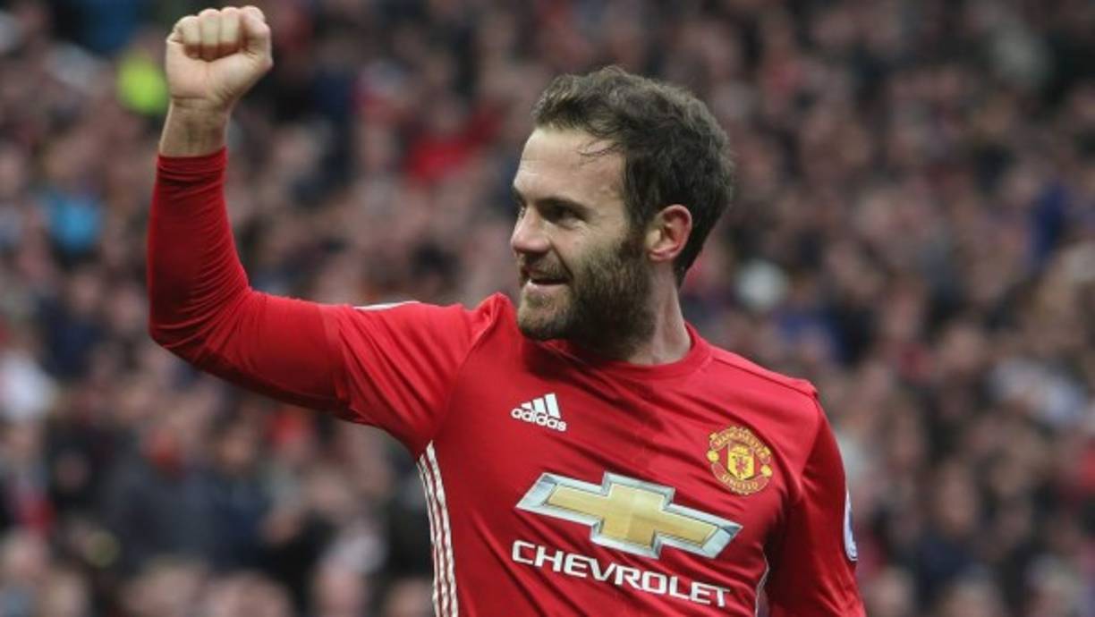 El diario The Sun señala que el centrocampista español Juan Mata quiere firmar un nuevo contrato con el Manchester United ya que el de ahora acaba el próximo verano. El equipo 'red devil' se tomará las negociaciones con tranquilidad, según dicha información.
