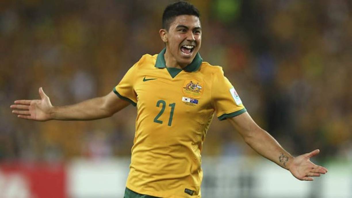 Massimo Luong: es un futbolista australiano. Juega de centrocampista y su equipo actual es el Queens Park Rangers de la FL Championship de Inglaterra. Era elegible para representar a Australia, su país de nacimiento, Italia, país de nacimiento de su padre e Indonesia, país de nacimiento de su madre, decidiendo finalmente representar a los Socceroos.