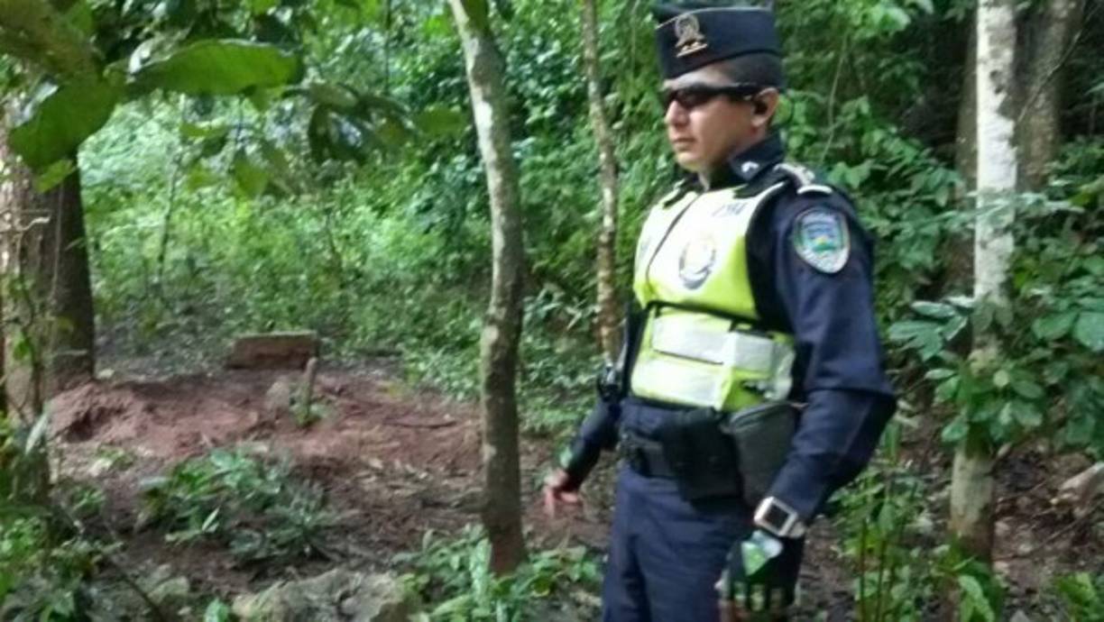 Según información de la Policía Nacional de Honduras, las jóvenes fueron enterradas debajo de un un árbol ubicado en el lugar llamado La Peña del Gigante un lidero entre la Aradas y San Vicente,pero todavía las autoridades de Medicina Foreses no han realizado las exhumaciones para determinar si hay cuerpos y si son estos los de las hermanas Alvarado.
