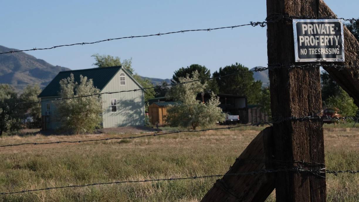 ”¿Cuánto tiempo llevamos escuchando a la gente hablar de nosotros como los pirados de los alienígenas? Algo está cambiando ahora”, dijo a EFE Jamie, quien se trasladó a Rachel tras investigar el “Caso Roswell”, en el que un objeto desconocido se estrelló contra una granja de Nuevo México en 1947. 