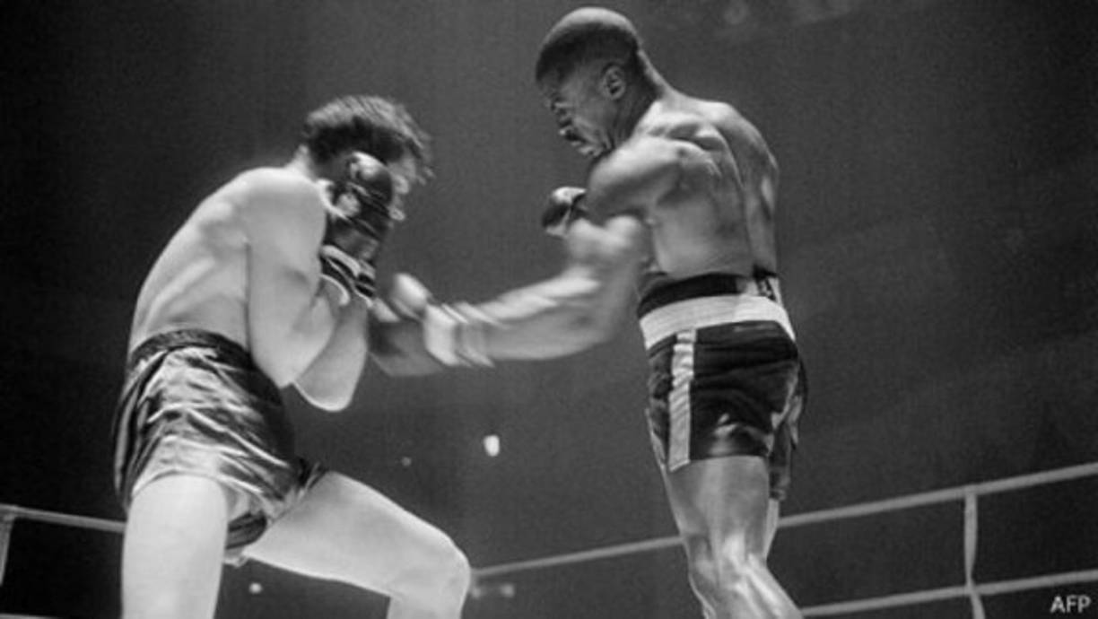 'Huracán' Carter/ Abril de 2014. Muere después de un gol de Ramsey.<br/>