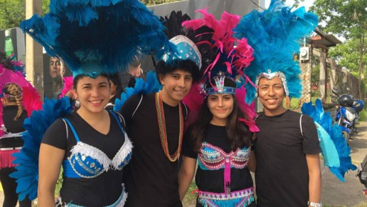 Sin importar el sol, desde las cuatro de la tarde, miles de familias llegaron a disfrutar de este evento, el cual marca el final de la Feria Juniana de este año.<br/>