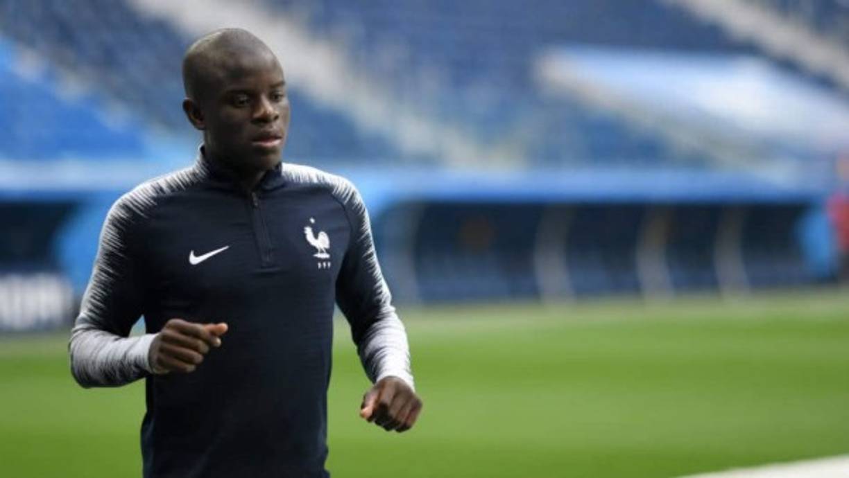 N’Golo Kanté: El mediocampista francés se ha convertido en objetivo prioritario del PSG