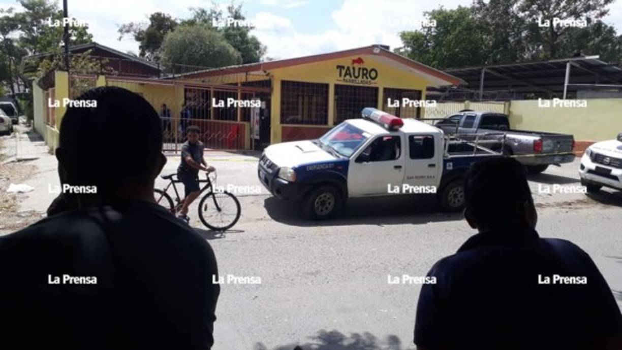 Afuera y dentro del negocio hay cámaras, por lo que las autoridades esperan poder identificar a los sicarios que cometieron el hecho.