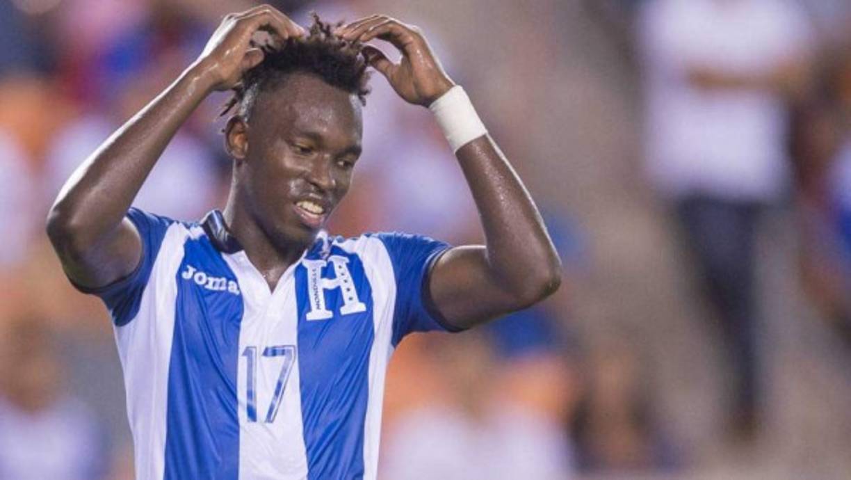 Alberth Elis: Seguirá en la zona de ataque de Honduras. Estará por una de las bandas.