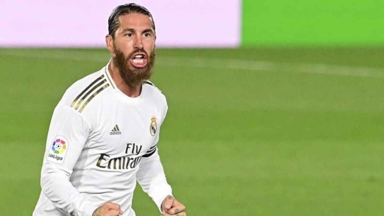 Equipos de toda Europa están muy atentos a todo lo que pasa con Sergio Ramos y el Daily Mail asegura que Manchester United y Manchester City son dos de ellos. El defensor sigue sin renovar con Real Madrid y cada vez se ve más lejos la posibilidad de llegar a un acuerdo. Foto AFP.