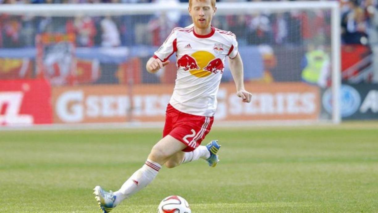 En 2015 el ya exfutbolista abandonó los terrenos de juego. Una lesión tuvo la culpa: 'Tenía suficiente dinero para aguantar seis meses o un año', puntualizó.