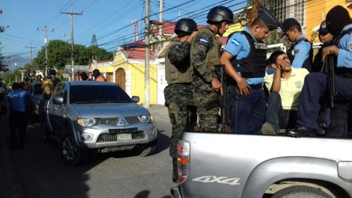 Diez personas fueron detenidas durante la 'Operación Trueno' en los barrios Inglés, Buenos Aires y Mejía de La Ceiba, Atlántida.