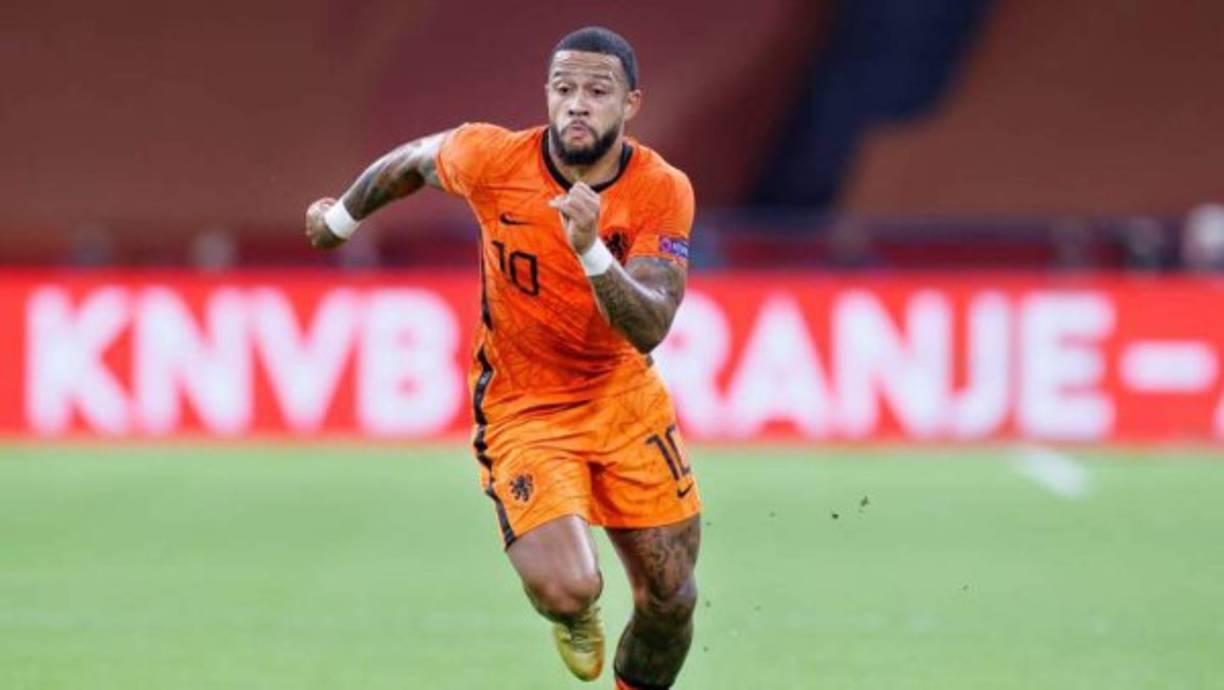 Memphis Depay: Medios españoles informan que el Barcelona ha llegado a un acuerdo de €25m con el Olympique de Lyon por el delantero holandés Memphis Depay. El atacante estará llegando por pedido de Ronald Koeman, lo quiere como el reemplazo de Luis Suárez.