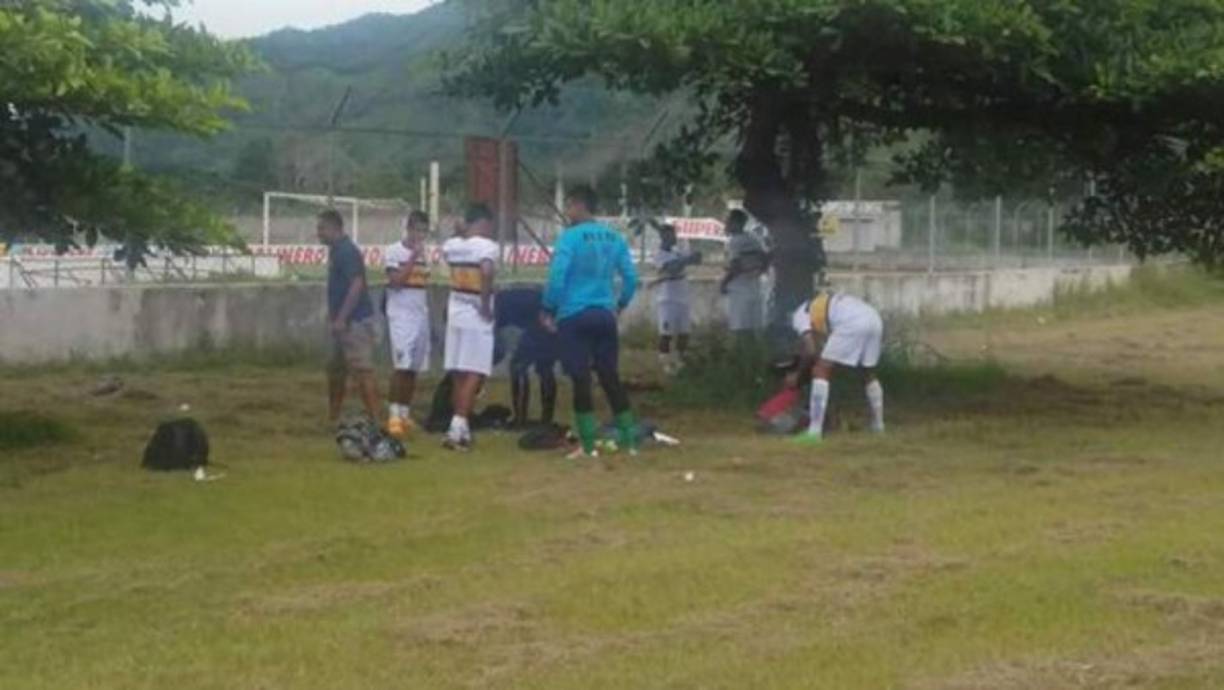 La denuncia la hizo Luis Alemán, gerente del club tocoeño, quejándose por el trato que les dieron en la cancha de Tocoa.