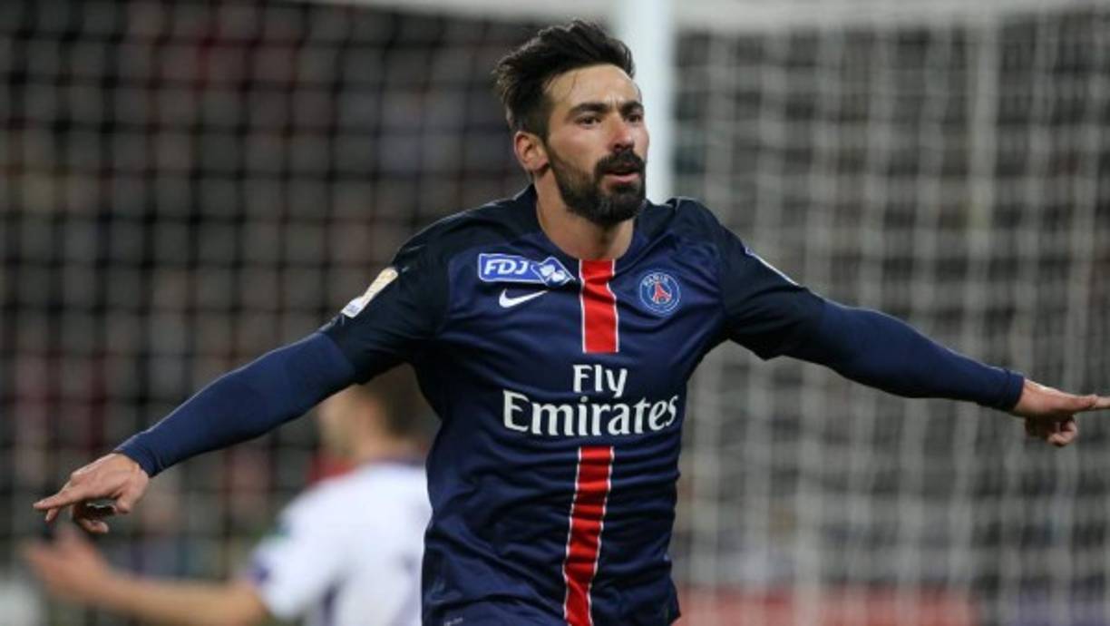 El 'Pocho' Lavezzi también vistió la camiseta del París Saint Germain (PSG) de Francia.