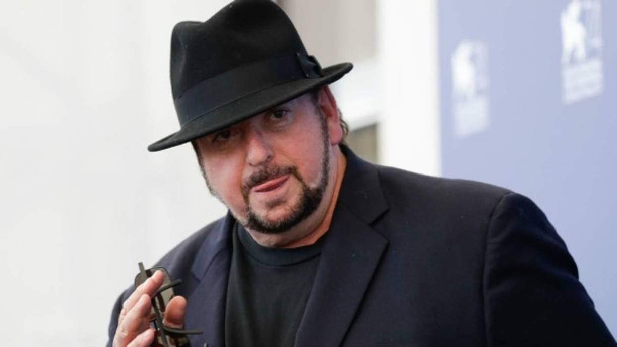 James Toback<br/>Al menos 38 mujeres han acusado al director y guionista de acoso y relaciones sexuales no consentidas a lo largo de varias décadas. Más de 300 mujeres han contado a Los Angeles Times su mala experiencia con Toback, según explicó el diario.<br/><br/>El cineasta, de 72 años, niega todas las denuncias. La policía de Beverly Hills inició esta semana una investigación.