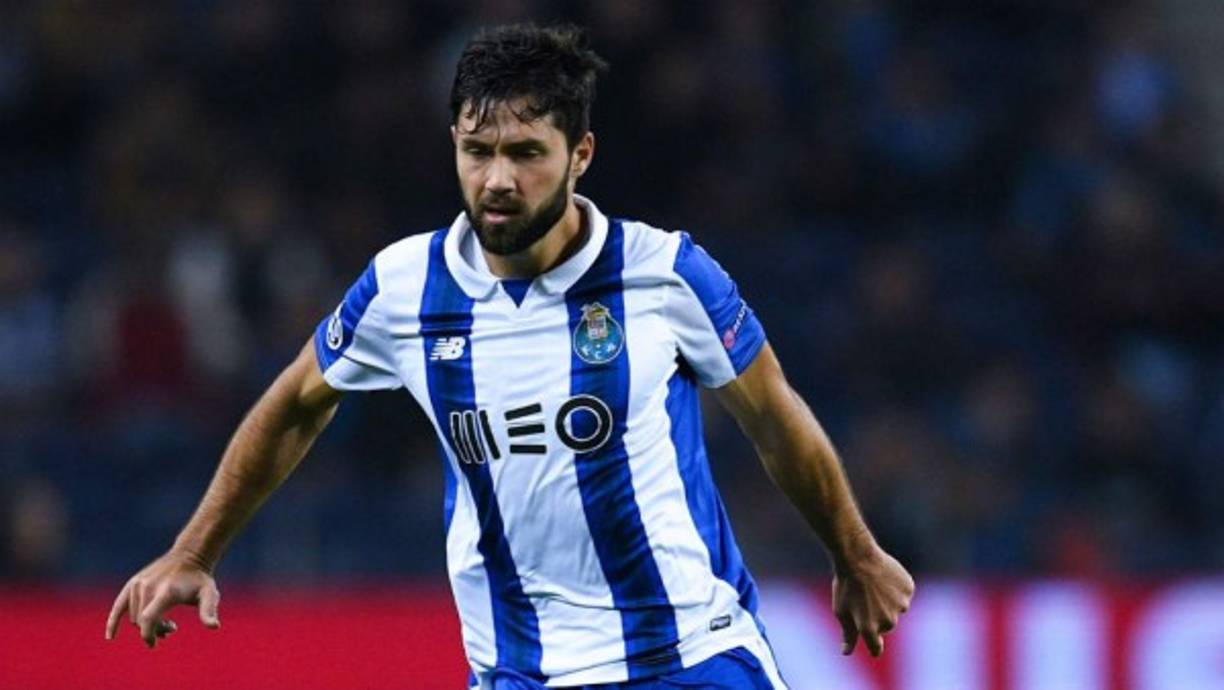 El Oporto ha comunicado la venta del jugador brasileño Felipe Monteiro, de 30 años, al Atlético de Madrid, por 20 millones de euros. Es defensa central.